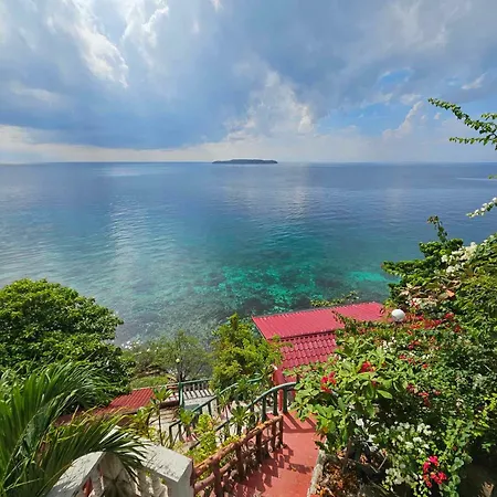 Sandra'S Holiday House