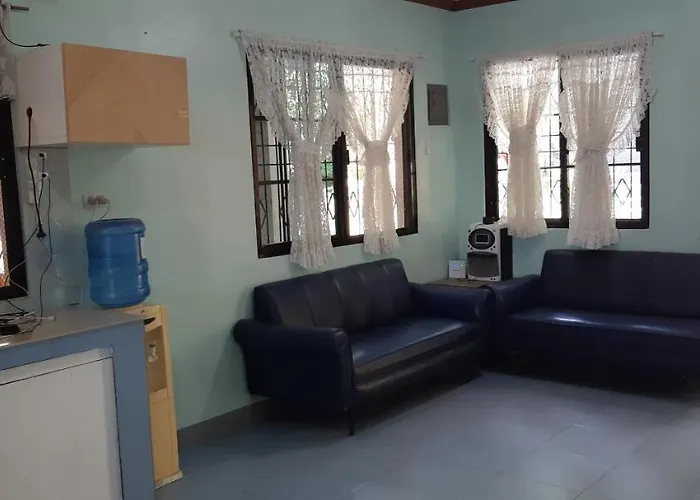 Sandra's House * Oslob