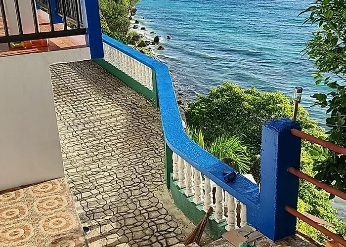 Sandra's House Oslob